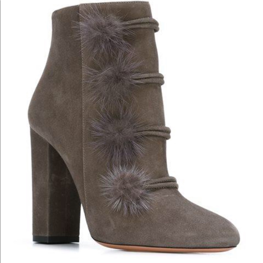 NWOB Aquazzara boots